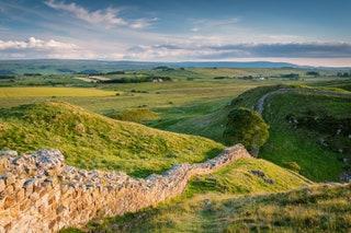 10. Pennine Way Kinder Scout Loop  One day 10.5 miles OS Explorer OL1  The blinkandyou'llmissit village of Edale is a...